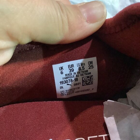 Wmns Prowl Slip-On 'Intense Red Gold' - Picture 2 of 4